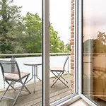 Holiday home Uns Vagelhus *